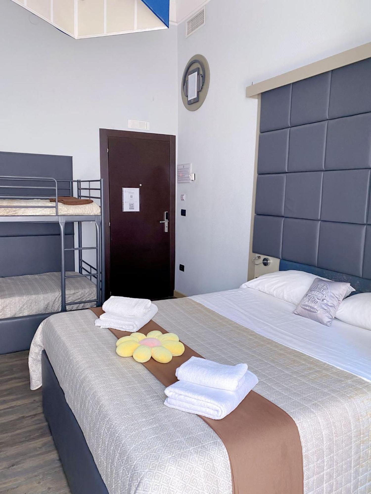 Dolce Vita Rooms Naples Exterior photo